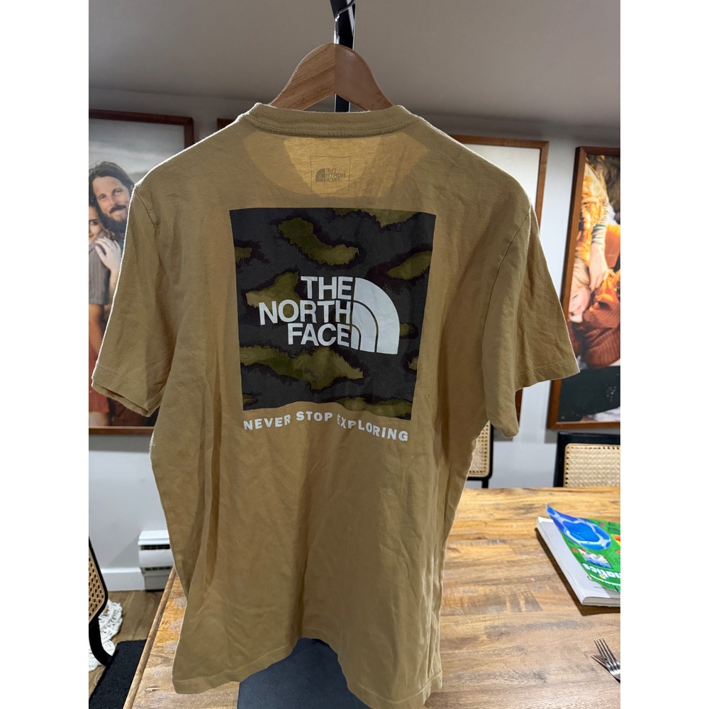 The North Face Mens Tan Camo‎ Box Logo Circular Design Graphic T-Shirt Size M - Picture 8 of 9
